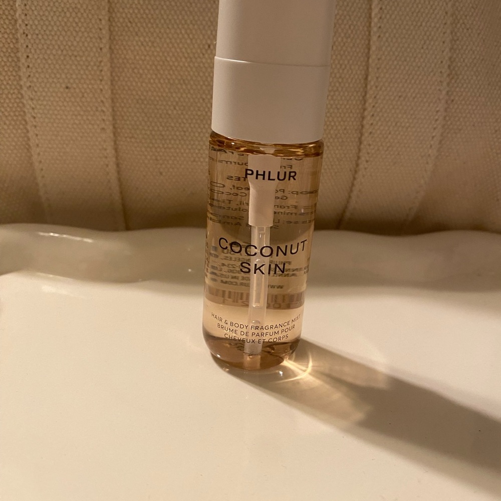 Phlur Coconut Skin Fragrance